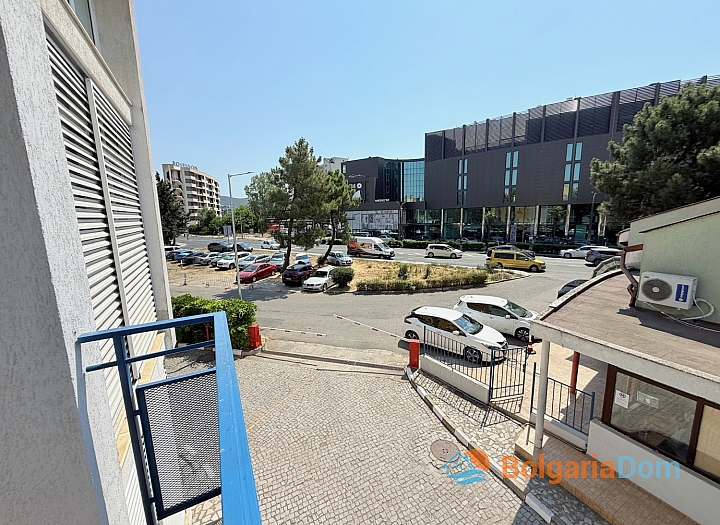 Große Dreizimmerwohnung 600 Meter vom Meer entfernt. Foto 9