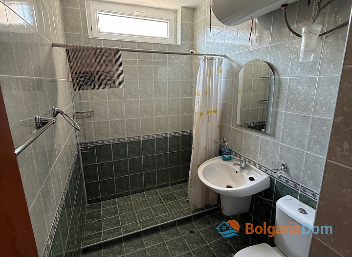 Große Dreizimmerwohnung 600 Meter vom Meer entfernt. Foto 10