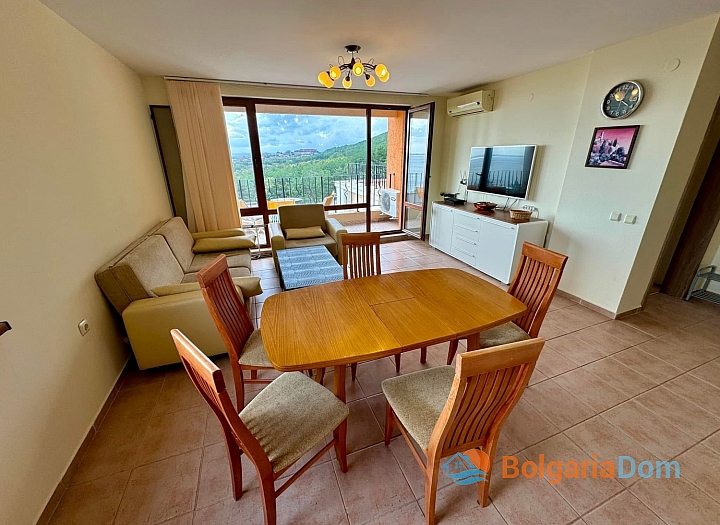 Apartmán s výhledem na moře ve velkém komplexu. Foto 19