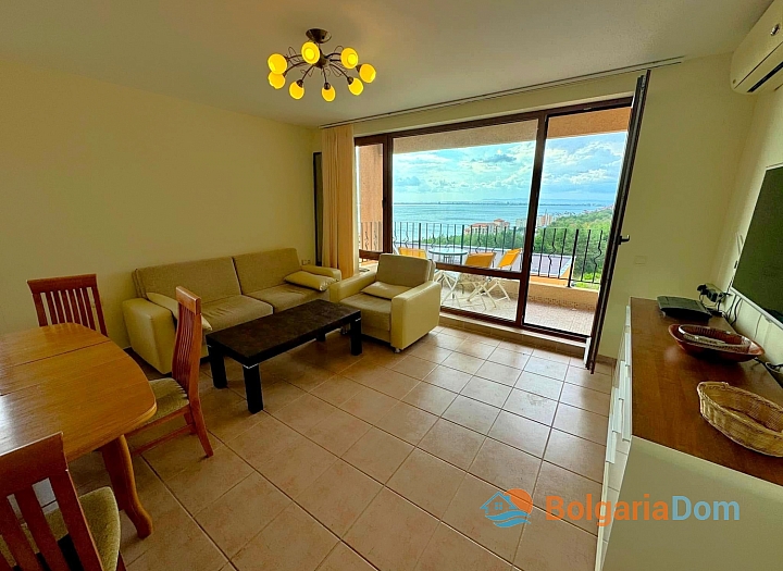 Apartmán s výhledem na moře ve velkém komplexu. Foto 20