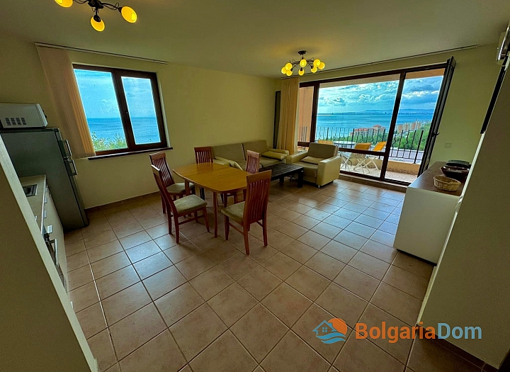 Apartmán s výhledem na moře ve velkém komplexu. Foto 9