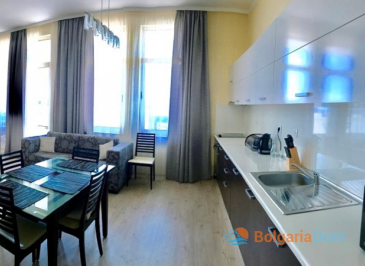 Luxusní apartmán 100 metrů od pláže v krásné budově. Foto 35