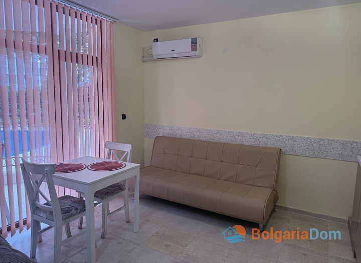 Spacious studio in a residential complex. Photo 2