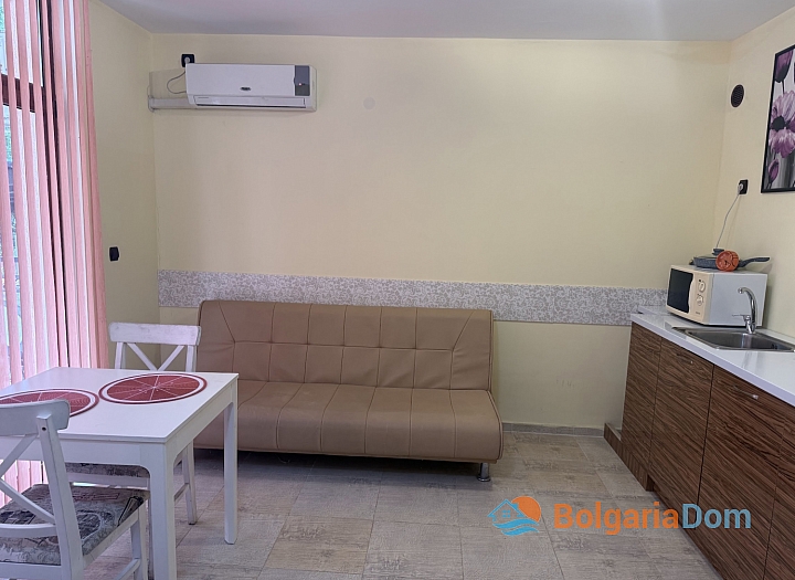 Spacious studio in a residential complex. Photo 7