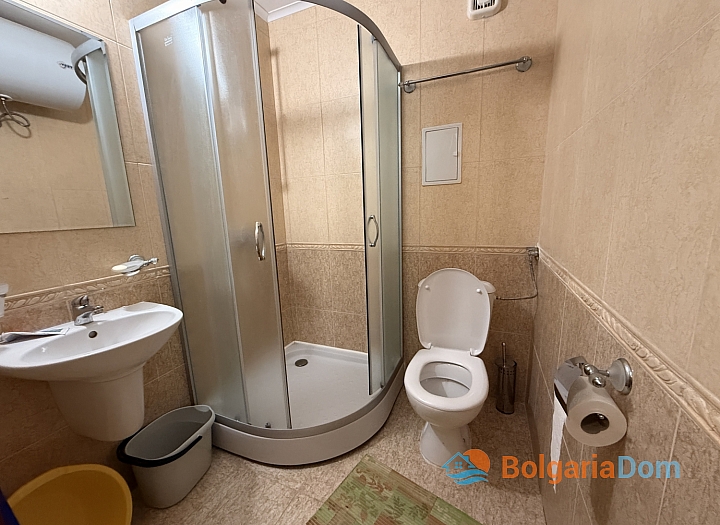 Świetne studio z pięknym widokiem na basen. Zdjęcie 15