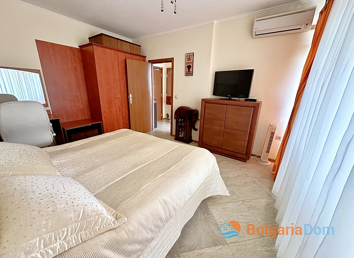 Przestronny apartament 200 metrów od plaży. Zdjęcie 6