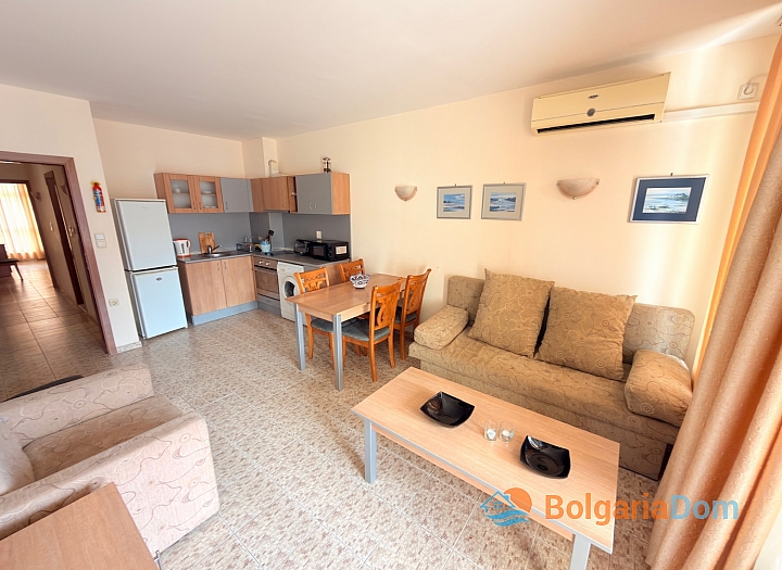 Geräumige Wohnung in einem Komplex mit ausgezeichneter Lage. Foto 7