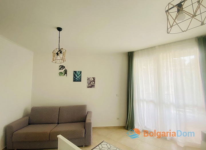 Studio mit Poolblick in Luxusanlage. Foto 4