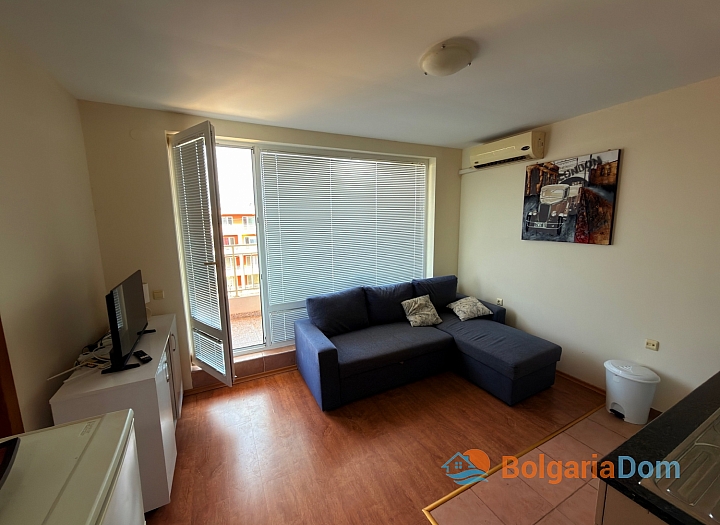 Apartment with pool view in a large complex. Photo 8 Apartment with pool view in a large complex. Photo 8