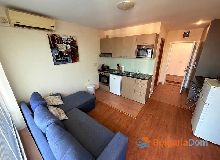 Apartment with pool view in a large complex. Photo 9 Apartment with pool view in a large complex. Photo 9