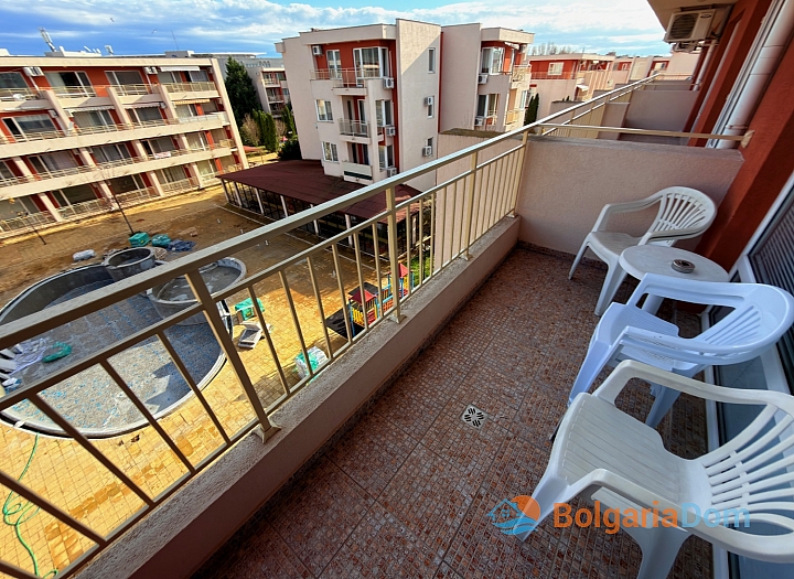 Apartment with pool view in a large complex. Photo 4 Apartment with pool view in a large complex. Photo 4