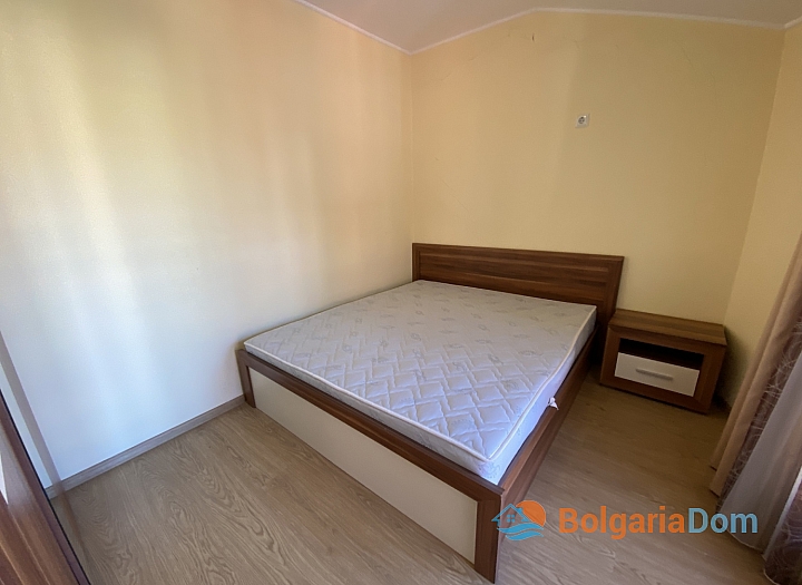 Квартира с одной спальней с мебелью в доме без таксы в Несебре. Фото 12