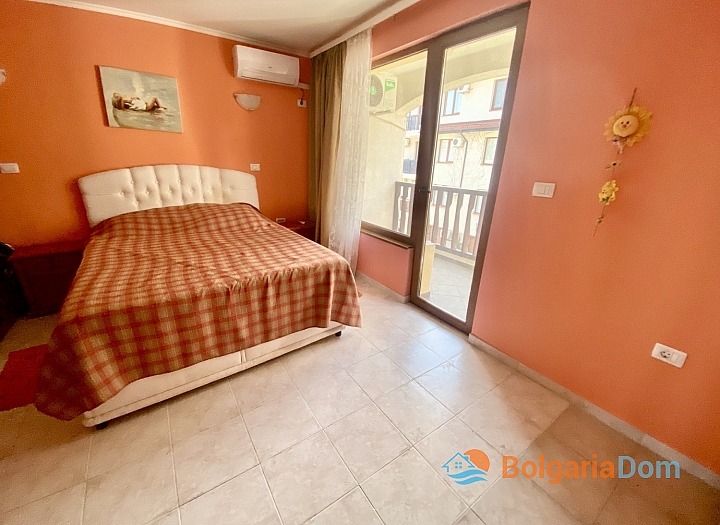 Spacious apartment with sea view meters from the beach. Photo 3