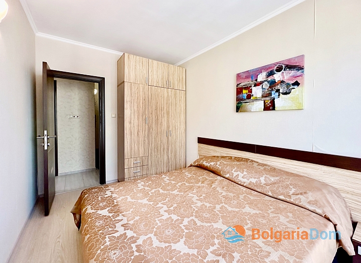 Wonderful apartment in a large premium complex. Photo 12