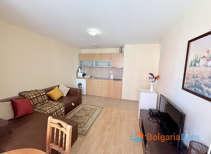 Cozy two-room apartment in a large family complex. Photo 3