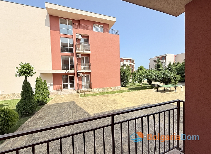 Cozy two-room apartment in a large family complex. Photo 9
