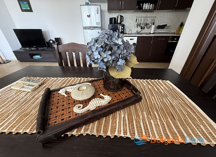 Apartament z widokiem na morze i trawnikiem w pierwszej linii. Zdjęcie 16
