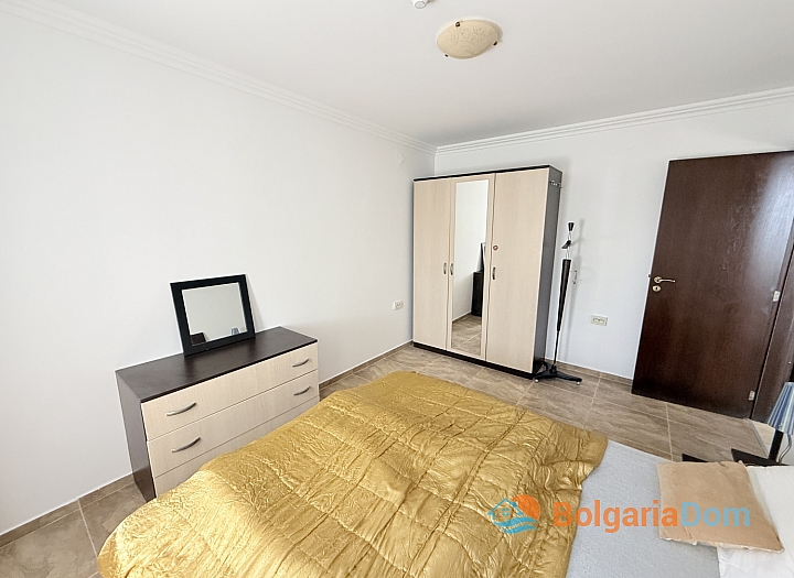 Apartament z widokiem na morze i trawnikiem w pierwszej linii. Zdjęcie 22