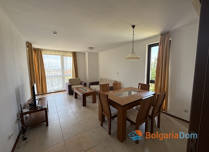 Spacious apartment in a large cottage complex. Photo 9