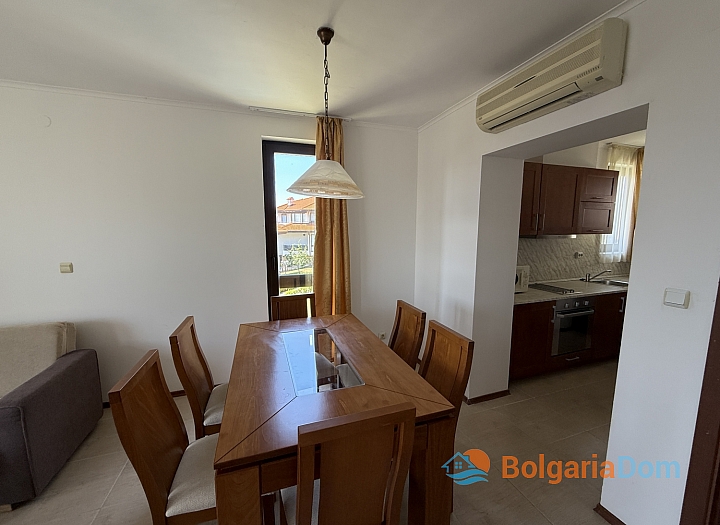 Spacious apartment in a large cottage complex. Photo 10