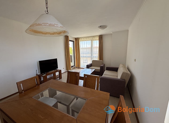 Spacious apartment in a large cottage complex. Photo 13