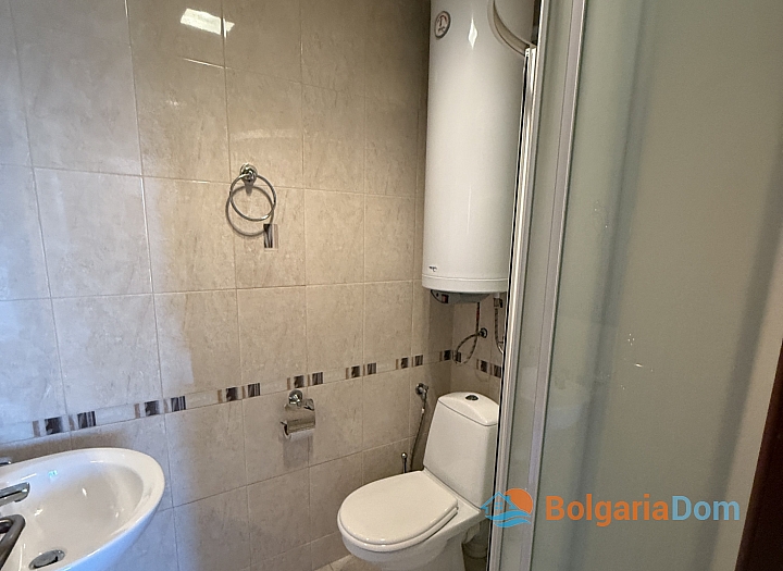 Spacious apartment in a large cottage complex. Photo 20