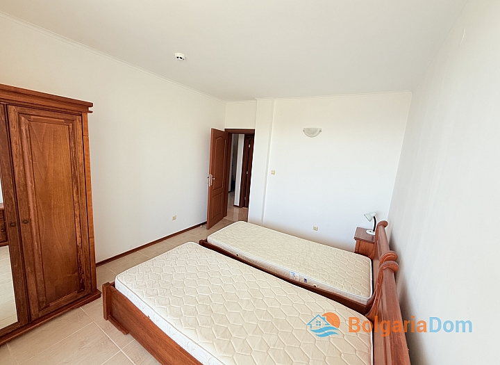 Spacious apartment in a large cottage complex. Photo 16