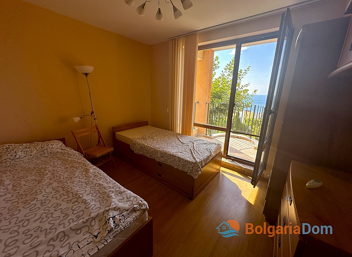 Apartmán s výhledem na moře ve velkém komplexu. Foto 26