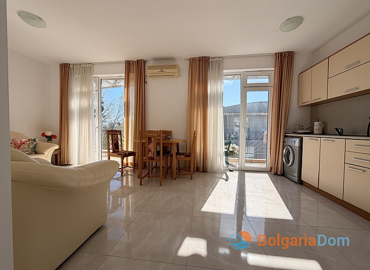 Jasne i przestronne mieszkanie w kompleksie mieszkalnym. Zdjęcie 8