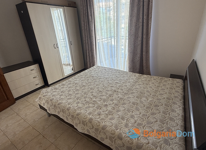 Przestronny apartament z widokiem na morze w Świętym Własie. Zdjęcie 6