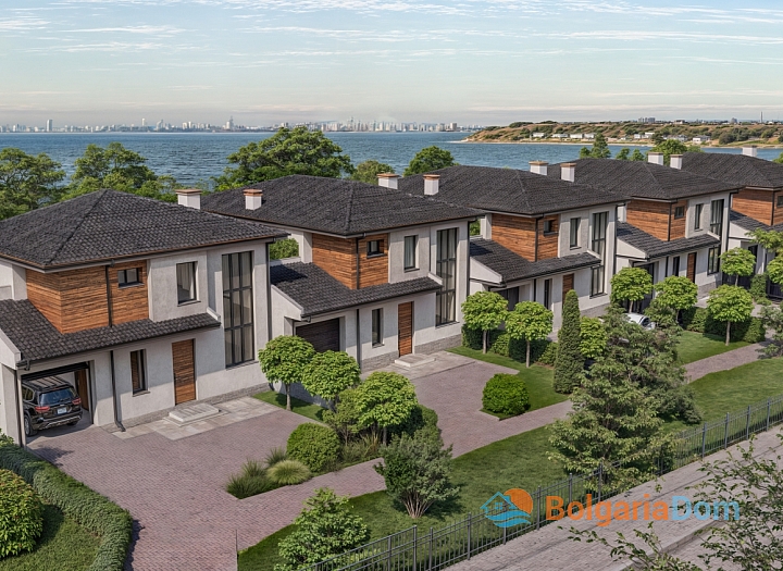 Modern houses with a swimming pool in the Lahana area, between Sarafovo and Pomorie. Photo 2