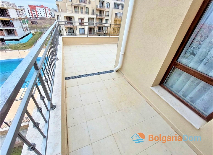 Apartment mit großer Terrasse und Meerblick in einer schönen Anlage. Foto 20