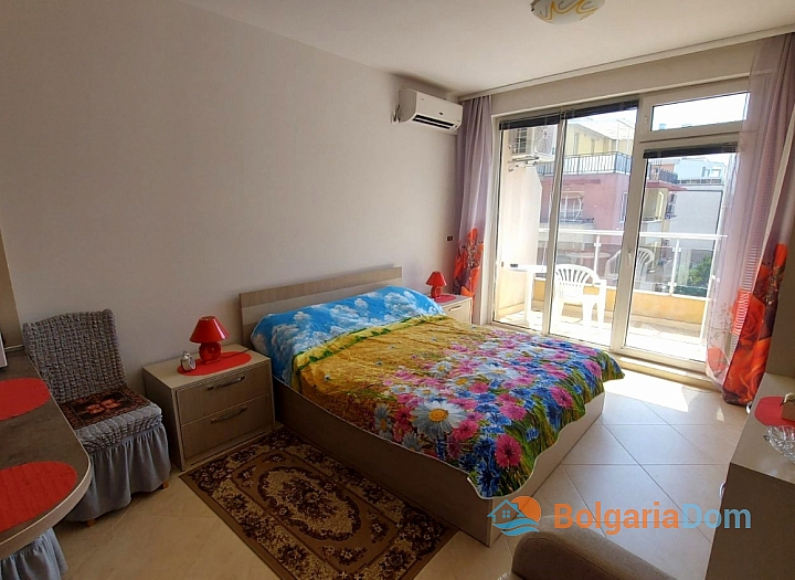Spacious studio in Pomorie 150 meters from the sea. Photo 10