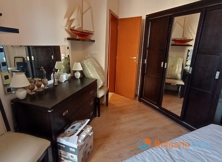 Vynikající třípokojový byt v centru Slunečného pobřeží. Foto 12