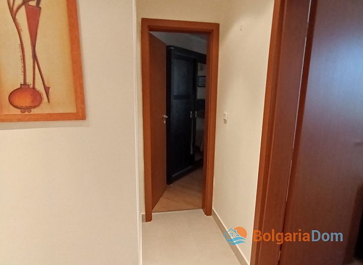 Vynikající třípokojový byt v centru Slunečného pobřeží. Foto 8