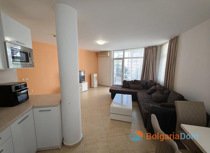 Large apartment with a pool view in a residential complex. Photo 13 Large apartment with a pool view in a residential complex. Photo 13