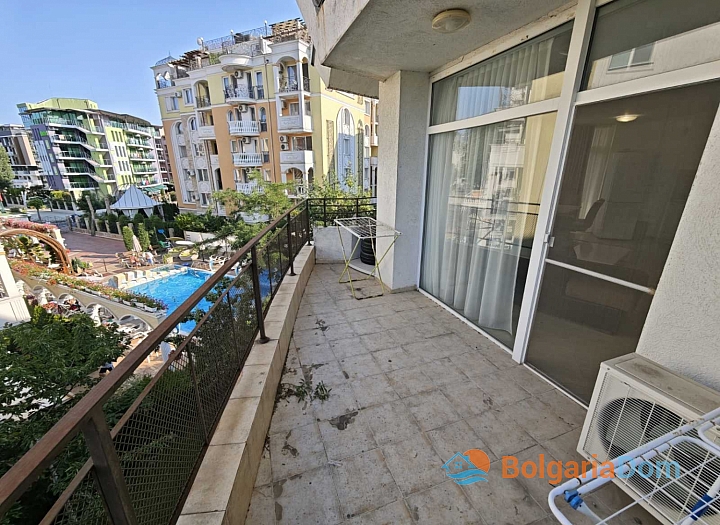 Large apartment with a pool view in a residential complex. Photo 20 Large apartment with a pool view in a residential complex. Photo 20