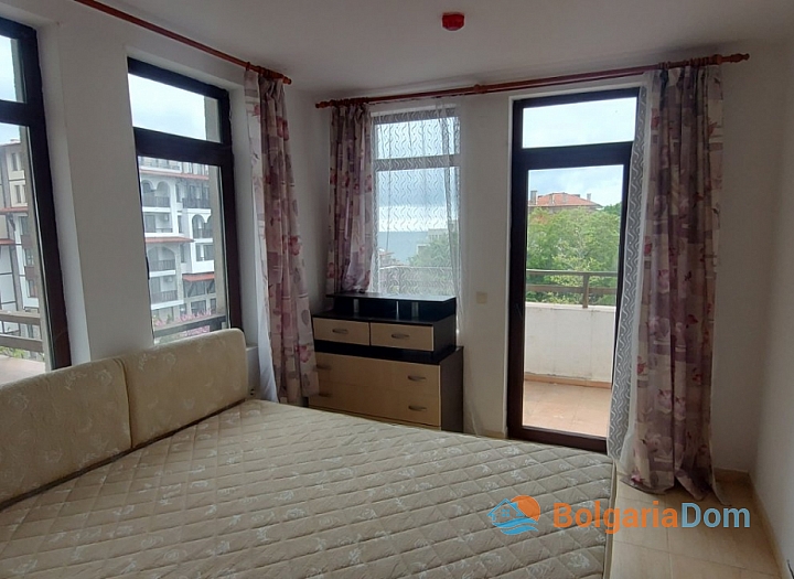 Dwupokojowy apartament z widokiem na morze w Świętym Własie. Zdjęcie 6 Dwupokojowy apartament z widokiem na morze w Świętym Własie. Zdjęcie 6