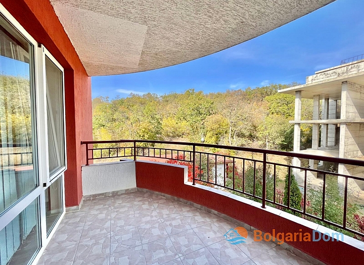Spacious apartment in a complex with an excellent location. Photo 9