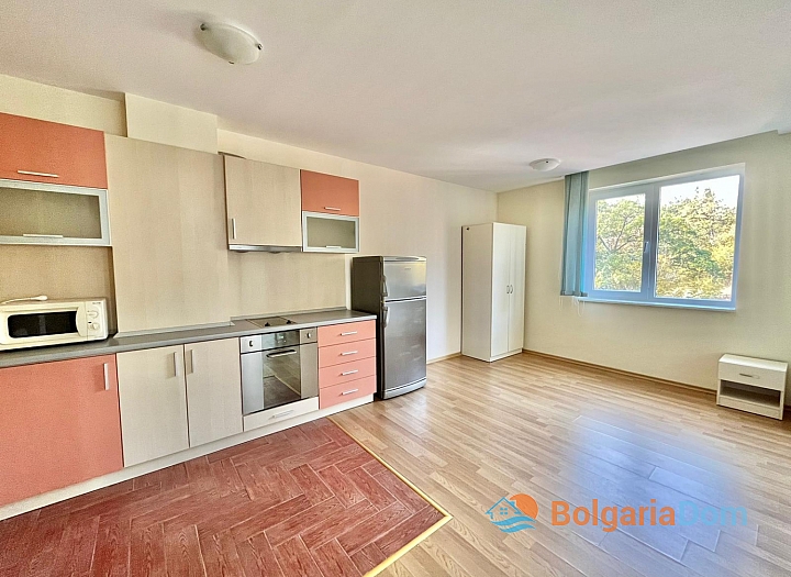 Spacious apartment in a complex with an excellent location. Photo 2