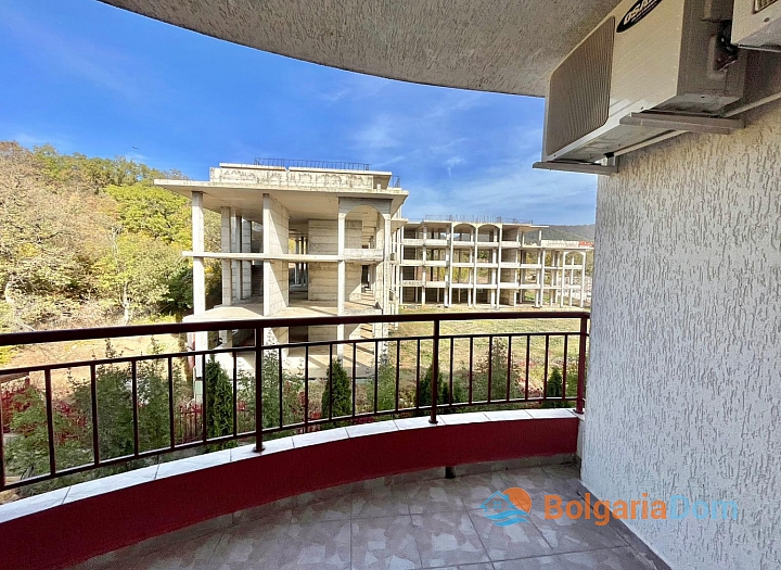 Spacious apartment in a complex with an excellent location. Photo 10