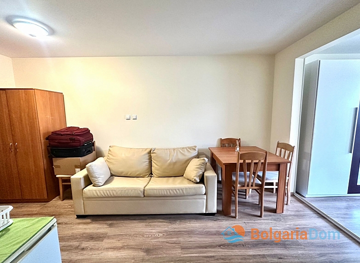 Ausgezeichnete Wohnung in erster Reihe mit niedrigen Nebenkosten. Foto 4 Ausgezeichnete Wohnung in erster Reihe mit niedrigen Nebenkosten. Foto 4