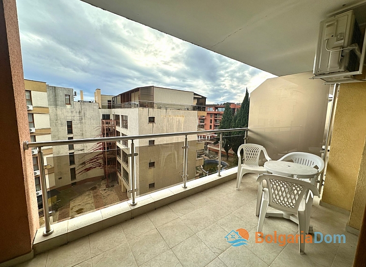 Ausgezeichnete Wohnung in erster Reihe mit niedrigen Nebenkosten. Foto 7 Ausgezeichnete Wohnung in erster Reihe mit niedrigen Nebenkosten. Foto 7