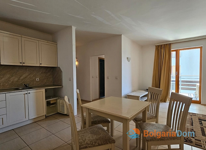 Квартира с двумя спальнями без таксы поддержки в центре Солнечного Берега. Фото 1