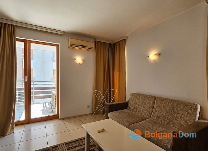 Квартира с двумя спальнями без таксы поддержки в центре Солнечного Берега. Фото 8