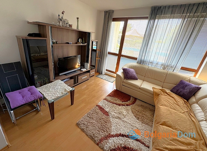 Apartament z widokiem na basen w małym kompleksie mieszkalnym. Zdjęcie 7