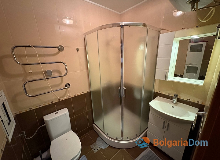 Apartament z widokiem na basen w małym kompleksie mieszkalnym. Zdjęcie 13