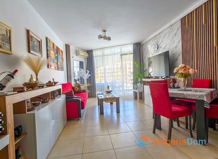 Krásný apartmán s výhledem na moře v první řadě. Foto 11