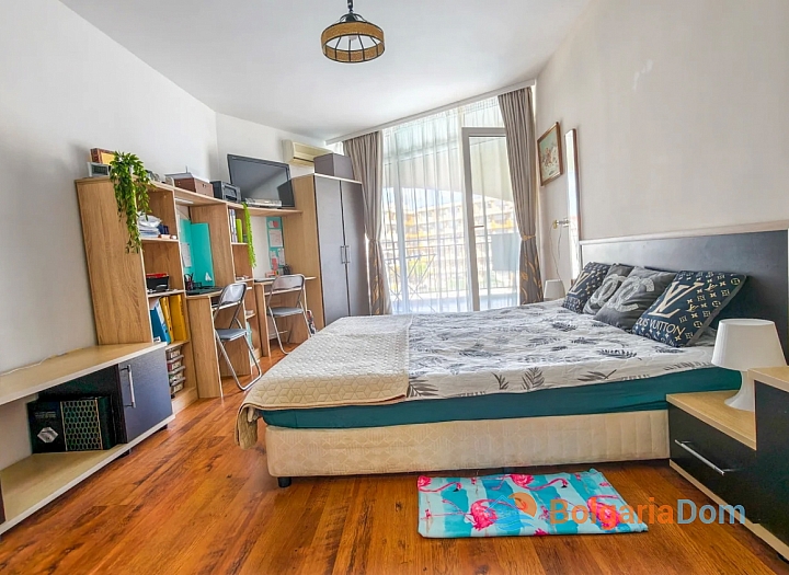 Krásný apartmán s výhledem na moře v první řadě. Foto 18