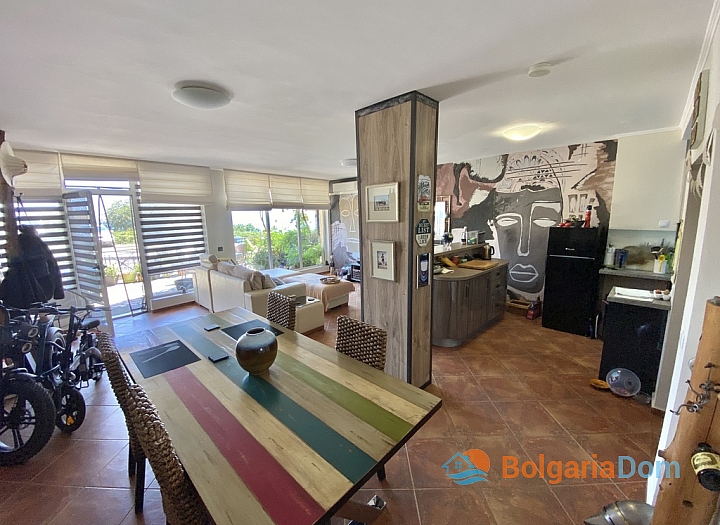 Čtyřpokojový apartmán s výhledem na moře. Foto 24
